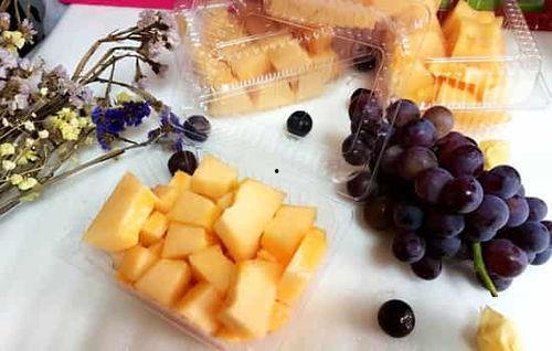 小狗吃哈密瓜甜品拉稀,宠物饮食安全需重视