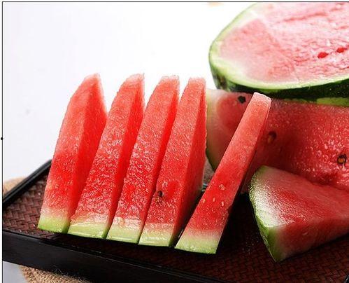 吃瓜女行政,揭秘职场八卦背后的真相