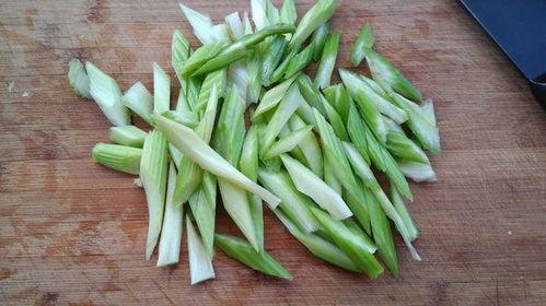 佛手瓜与芹菜能一起吃吗