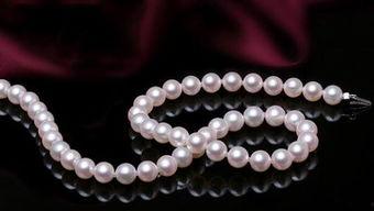 珍珠项链吃瓜,揭秘明星们的奢华生活