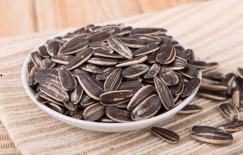 瓜熟了送你瓜子吃,共享丰收喜悦——瓜熟了送你瓜子吃