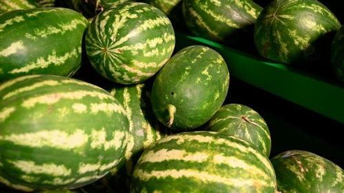 重庆沙河公园吃瓜事件