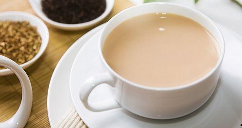 奶茶小公举吃瓜  第2张